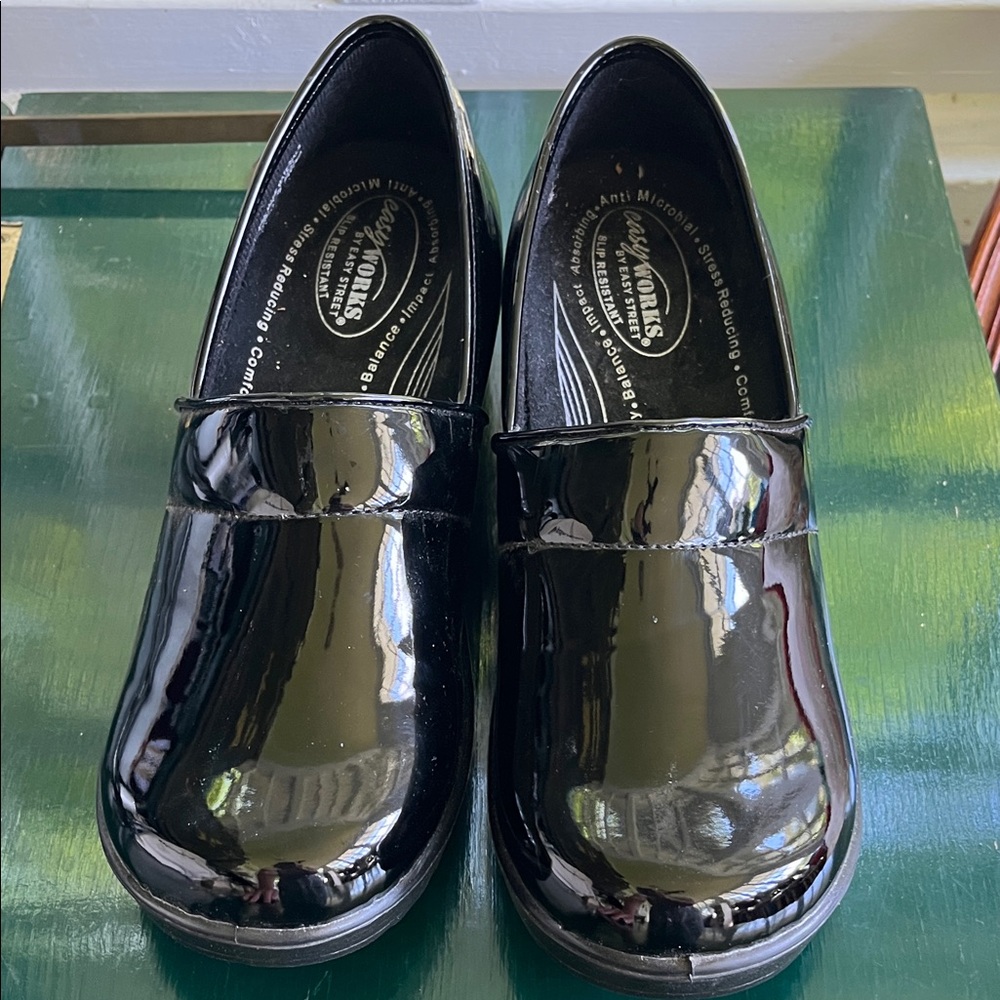 Clogs